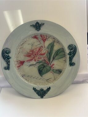 Decorative Floral Wall Plate in Mint Green and Accents